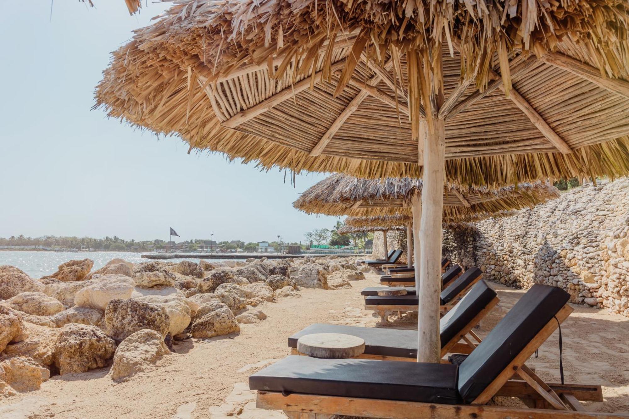 Eteka Slow Beach Hotel Adults Only Cartagena Bagian luar foto